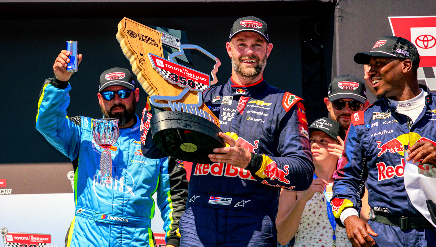 Shane van Gisbergen 逆袭夺冠背后的4大关键启示：WM SPORTS - 完美体育 在索诺玛的不可复制之路
